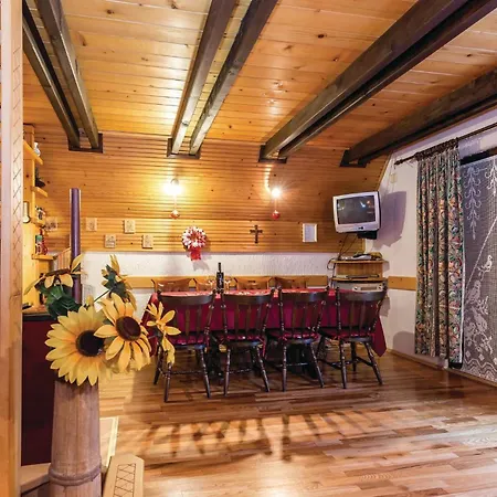 2 Bedroom Cozy In Brod na Kupi