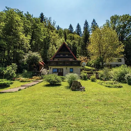 Vakantiehuis 2 Bedroom Cozy In Brod na Kupi